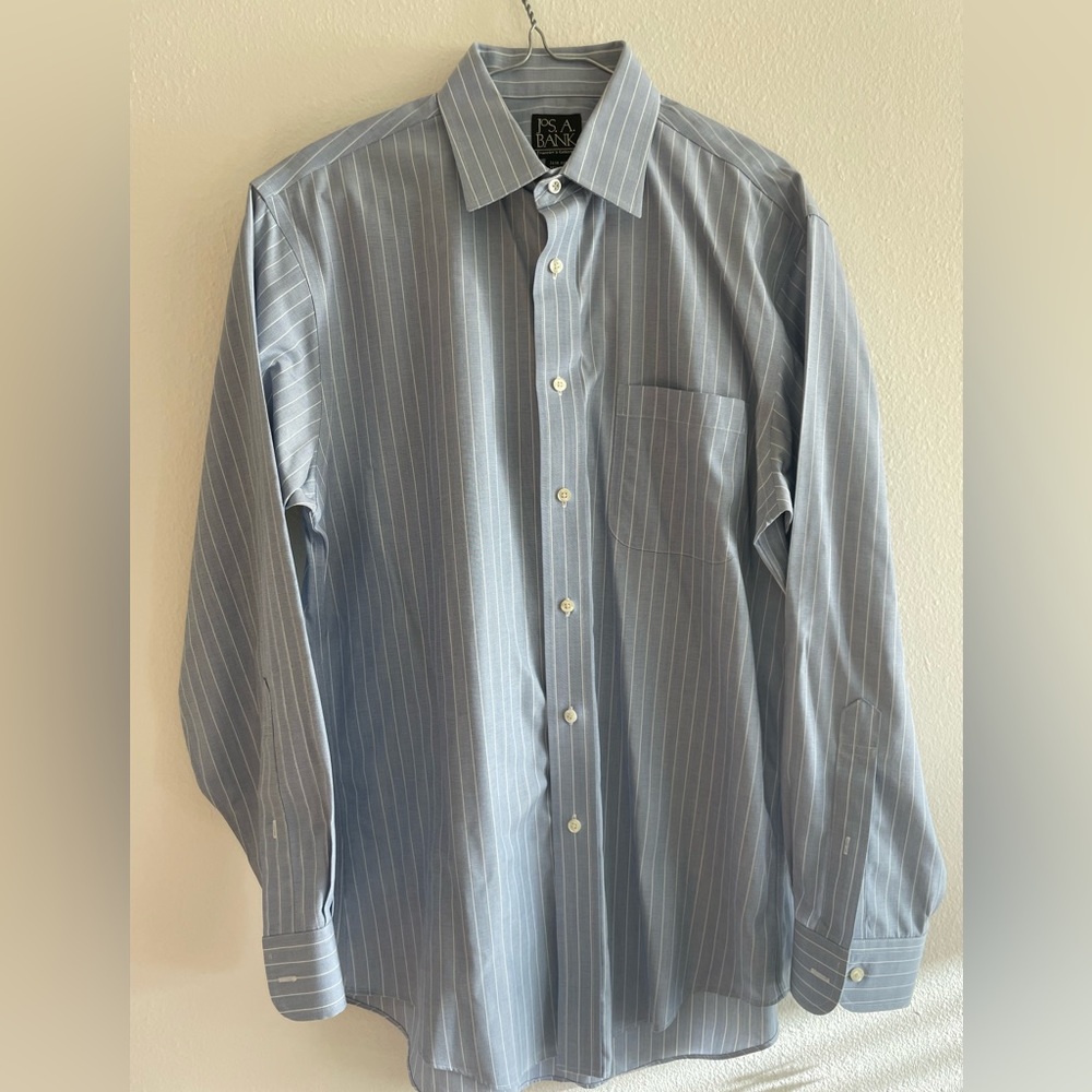 5 pack: Jos A Bank Men’s button down dress shirts